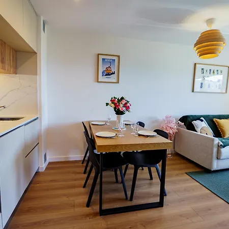 Skyline Alpine Proche Centre Et Des Pistes Apartamento *